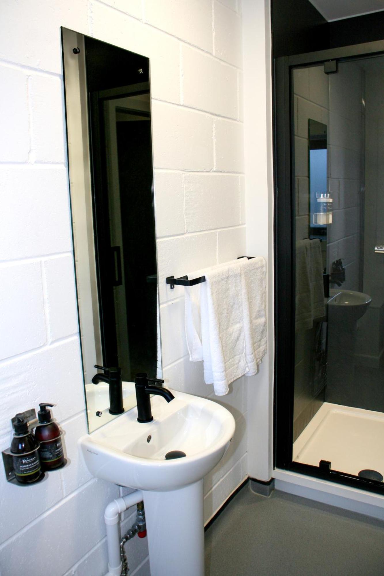 The Base Camp Hotel, Nevis Range 포트 윌리엄 외부 사진